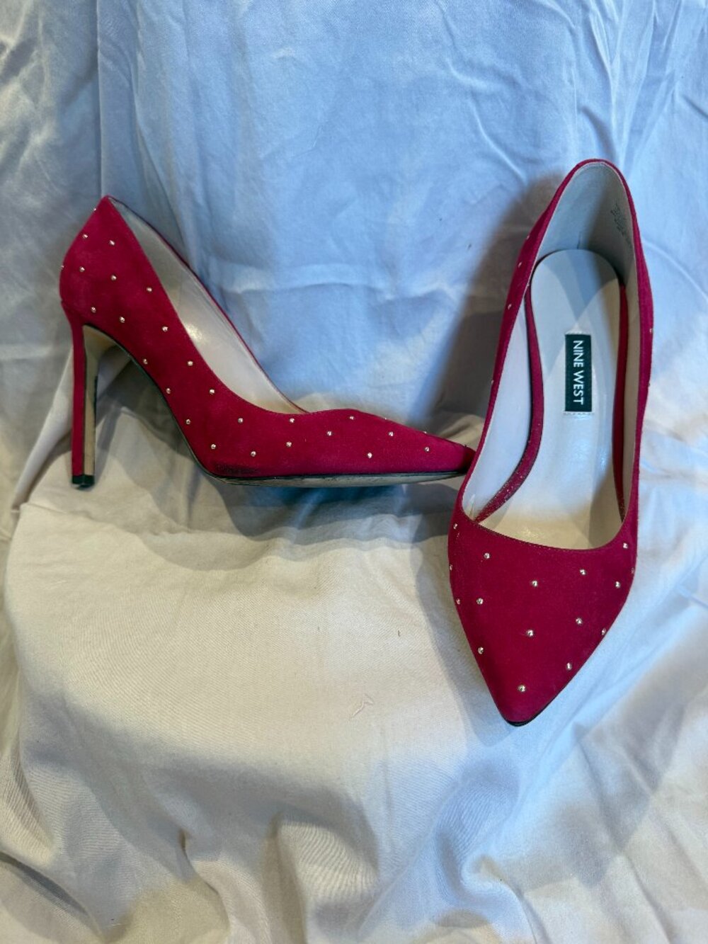 Nine West Bright Pink-Fuschia Gold-Studded Stiletto Pumps - 7.5 - Picture 3 of 6